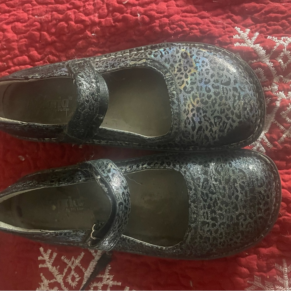 Black and Gray Mary Jane Flats with Strap